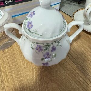Floral Ceramic Sugar Bowl with Lid